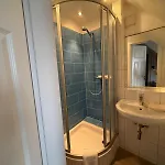 La Apartment *