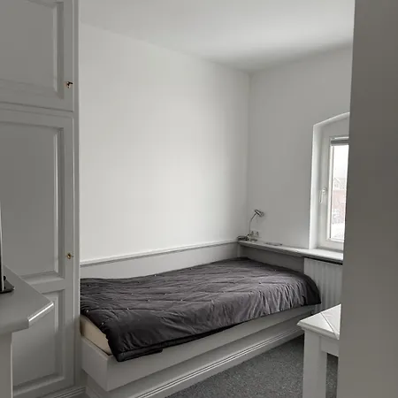 La Apartment *